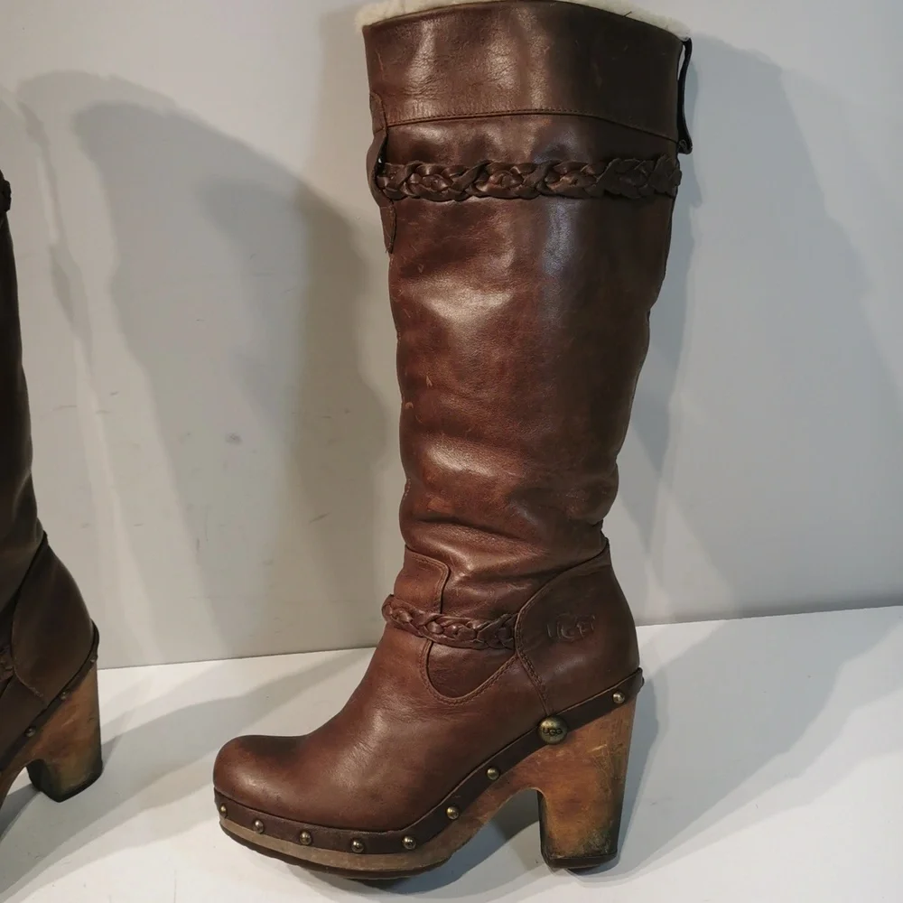 UGG Australia Savanna high clog boots size 7 sheepskin wooden heel - Picture 2 of 11